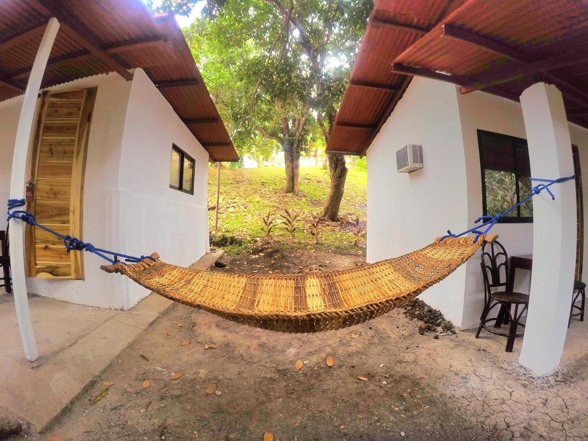 Al Hamra Jungle Resort (Adults Only) Puerto Princesa Exteriör bild